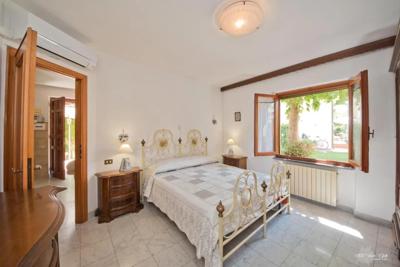 Villa La casina del Mare Marina di Massa Italia